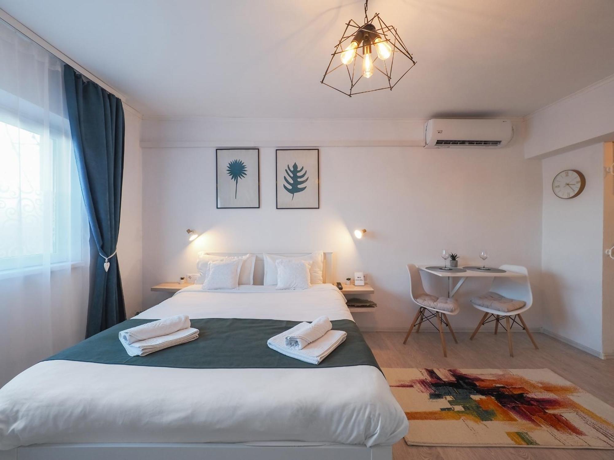 Holiday Studio Sibiu - Central, Cozy & Self Check-In Bagian luar foto